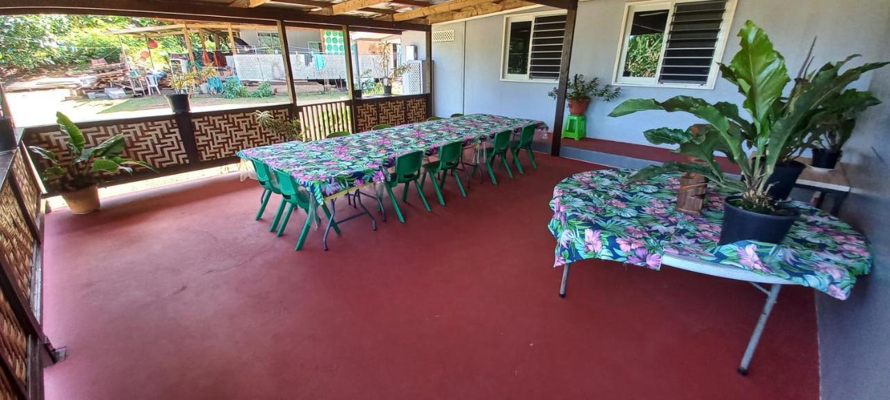 Pension Toka Eva Nuku Hiva Exterior foto
