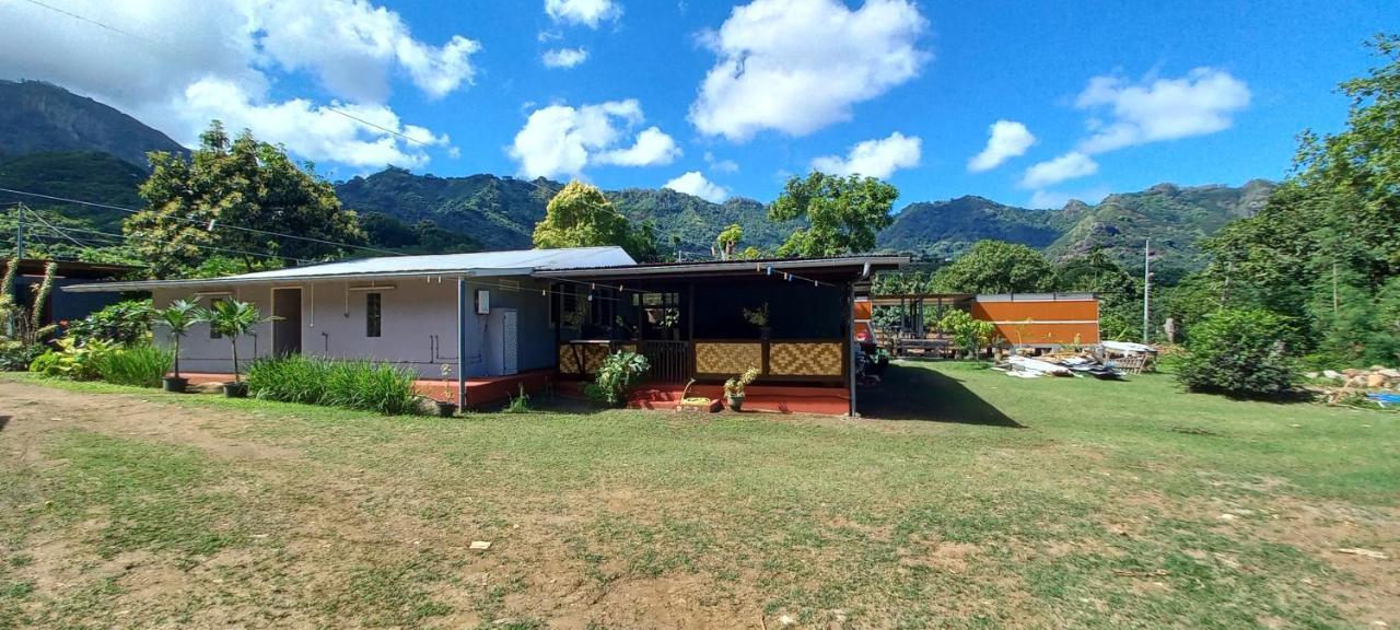 Pension Toka Eva Nuku Hiva Exterior foto